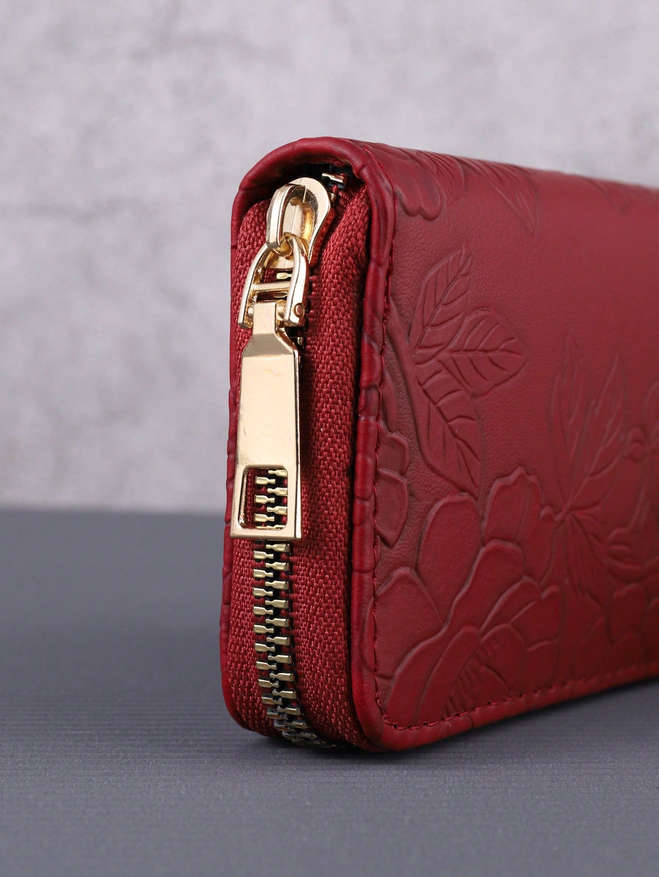 Fashion Short Wallet – Slim Multi-Card Holder - Red