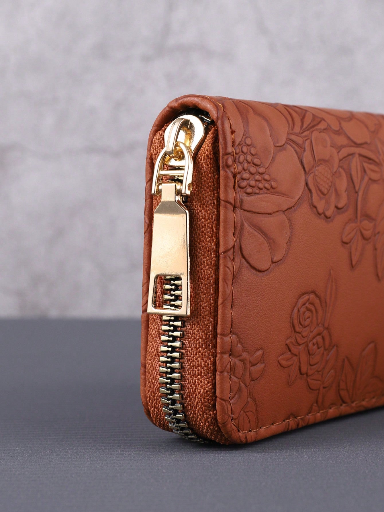 Fashion Short Wallet – Slim Multi-Card Holder - Brown