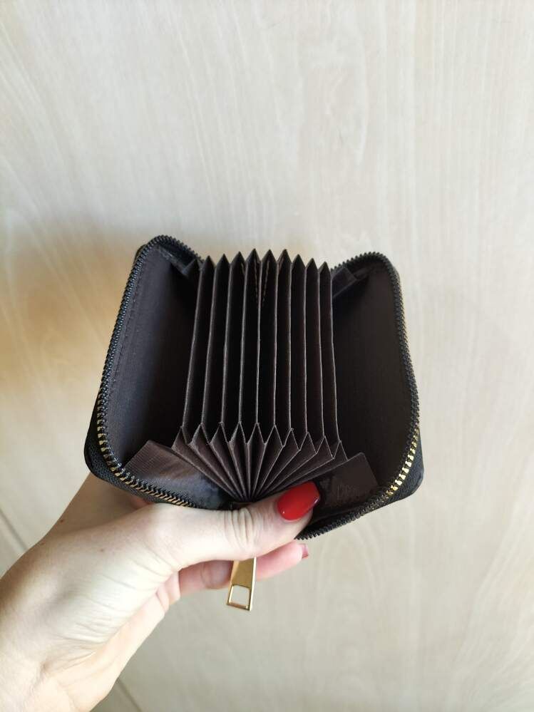 Fashion Short Wallet – Slim Multi-Card Holder - Black