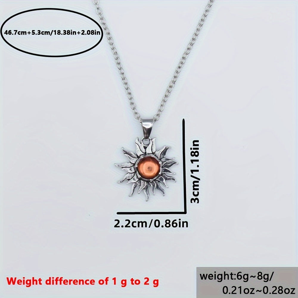 Silvery Bohemian Sun-Shaped Pendant Necklace – Minimalist Jewellery with Synthetic Gem