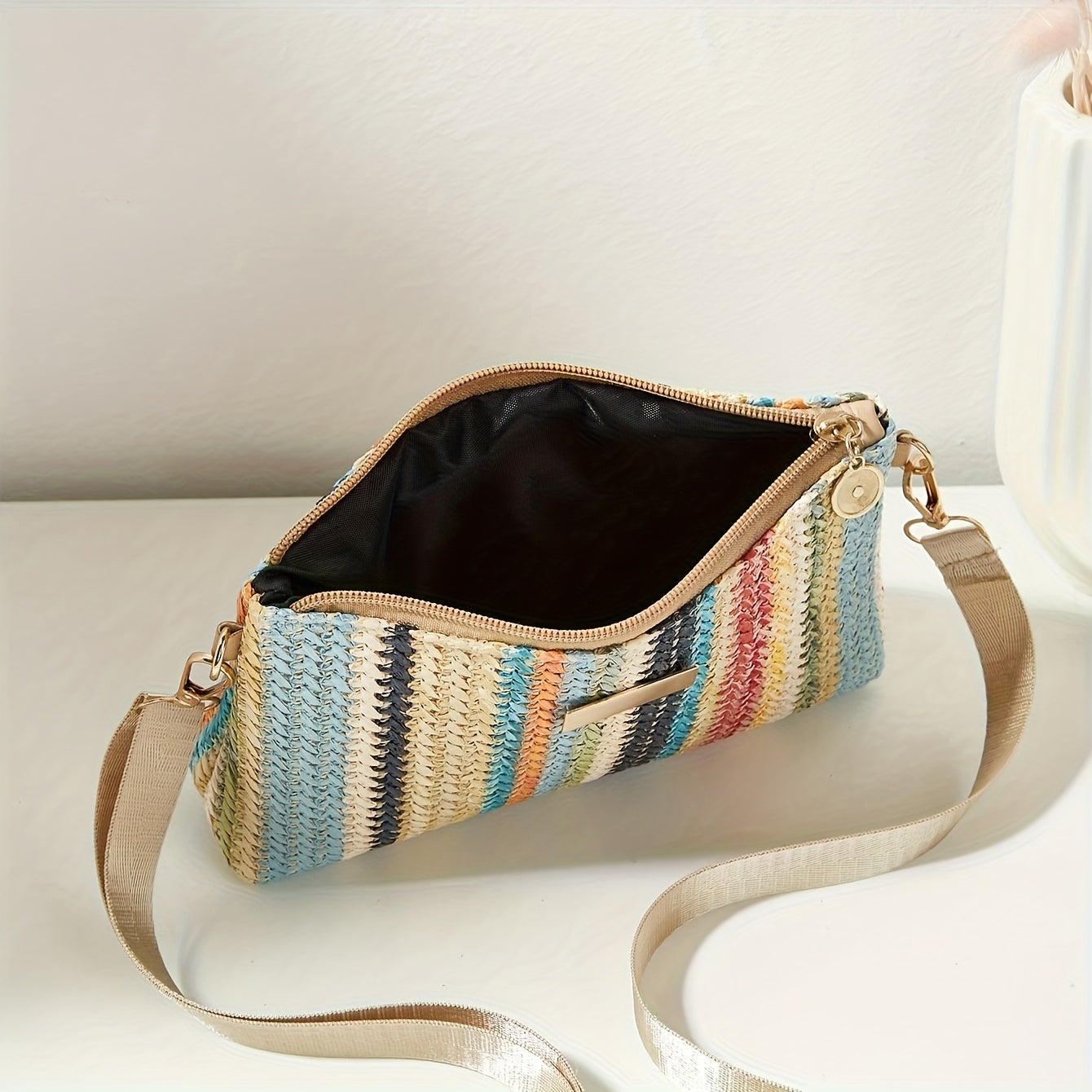 Vintage Country-Style Colorful Woven Crossbody Bag with Adjustable Strap and Spacious Interior