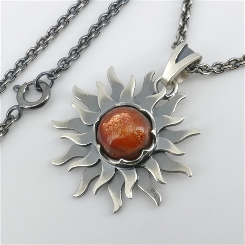 Silvery Bohemian Sun-Shaped Pendant Necklace – Minimalist Jewellery with Synthetic Gem