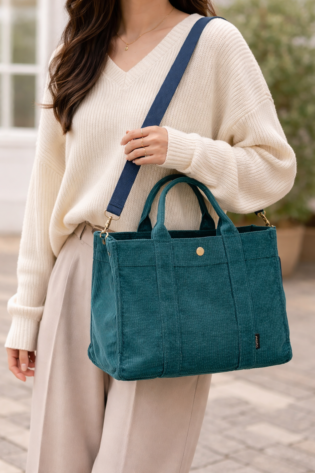 Original Autumn & Winter Thick Corduroy Tote Bag for Daily Use and Casual Styling