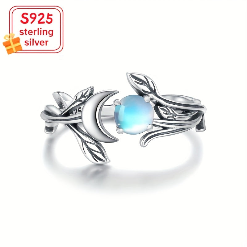 Vintage 925 sterling silver crescent moon ring with luminous moonstone