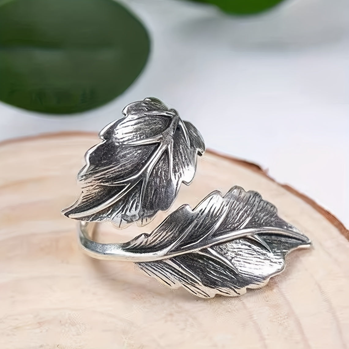 Vintage leaf adjustable ring crafted from gold-plated copper.